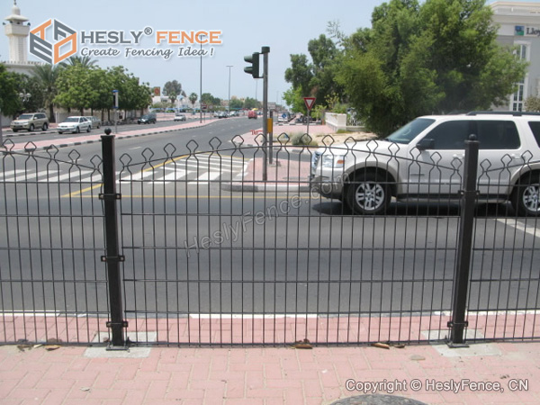 Double wire garden fence