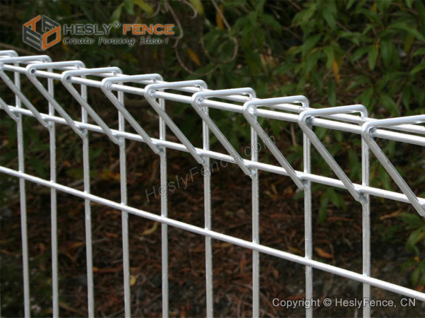 Roll Top Mesh Fence China Hesly
